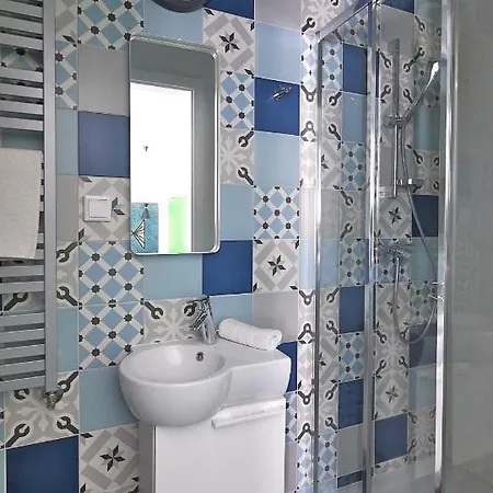 ゲストハウス Jantar